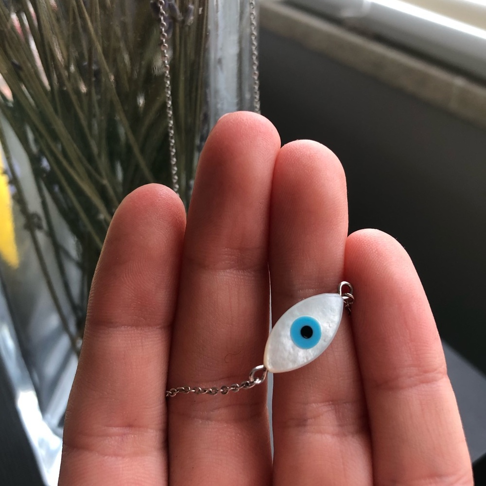 Silver evil eye necklace